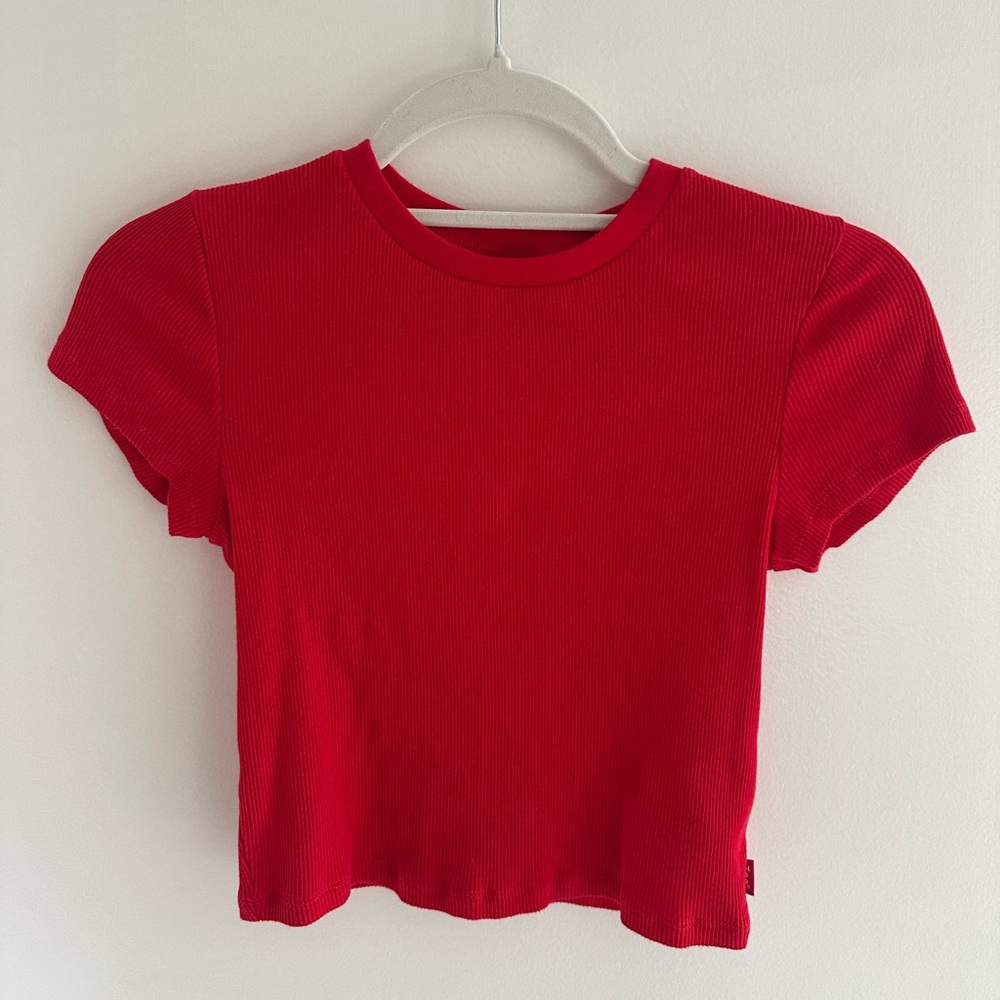 TNA Red Ribbed Cropped Tee